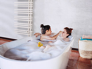 woman with daughter, bathroom,bathtube, retouching, Yucca