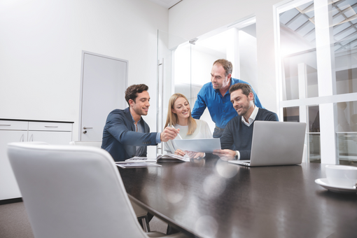 Zehnder_CAS_IMG_Satisfied_Customers_Employee_Productivity