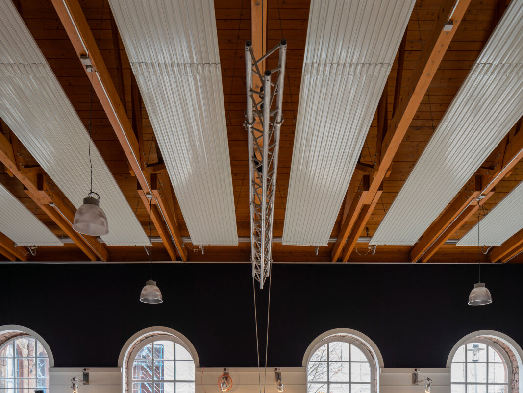 Reference Zehnder ZFP Heating and cooling ceilings 