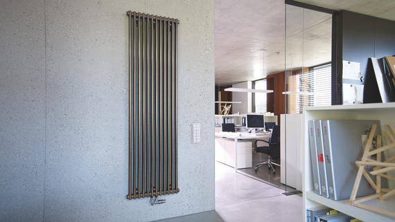 Zehnder_RAD_charleston-HY_2200_12_technoline_ww_buero_05 Rendering Zehnder Charleston Decorative radiator Front view