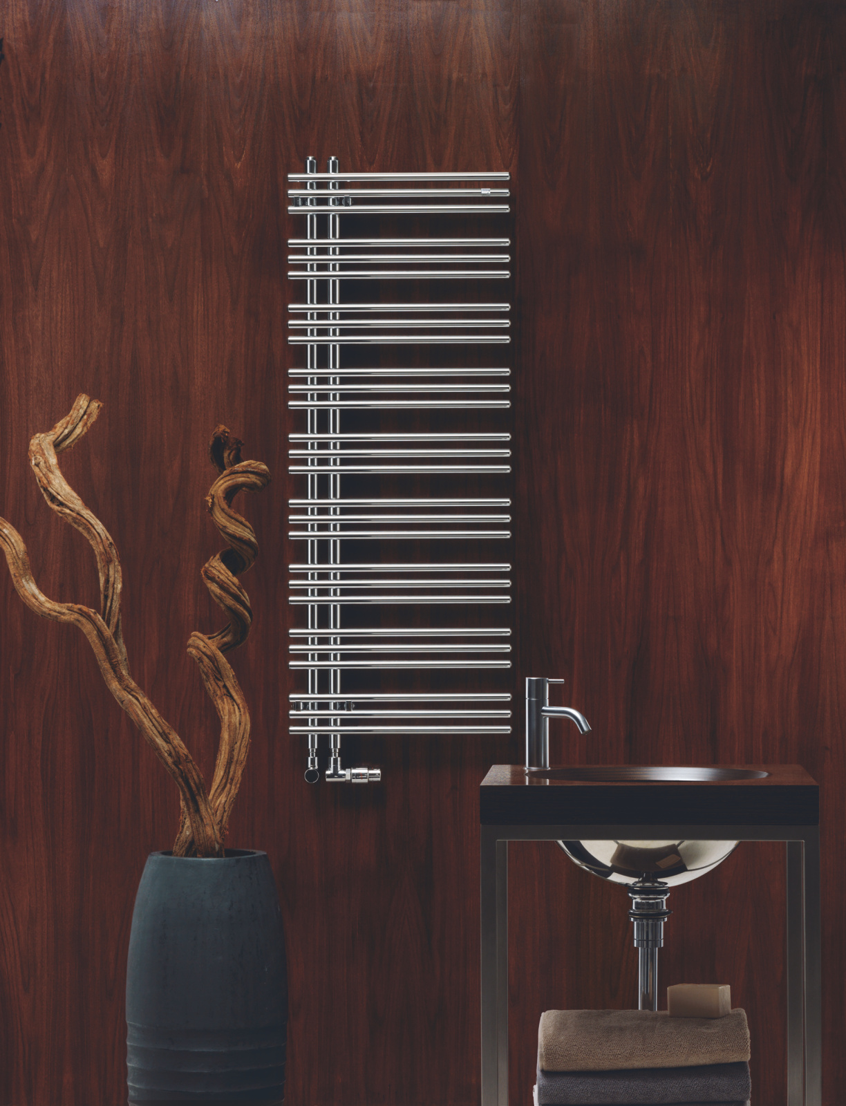 Rendering Zehnder Yucca Asym Decorative radiator Front view