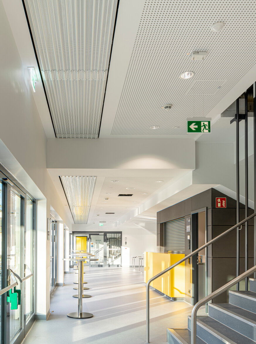 Zehnder ZFP, RHC, CP, Ceiling Panel, Zehnder, Reference, sports hall, foyer, Riedhalle, Steinheim an der Murr