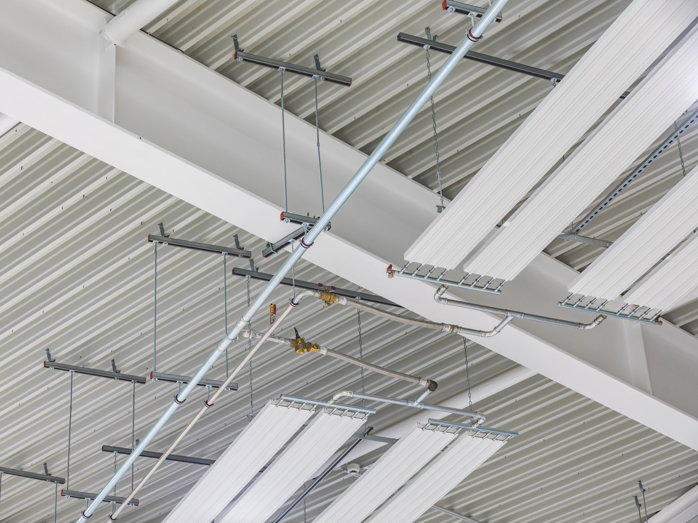 Reference Zehnder ZIP Heating and cooling ceiling system Bottom view