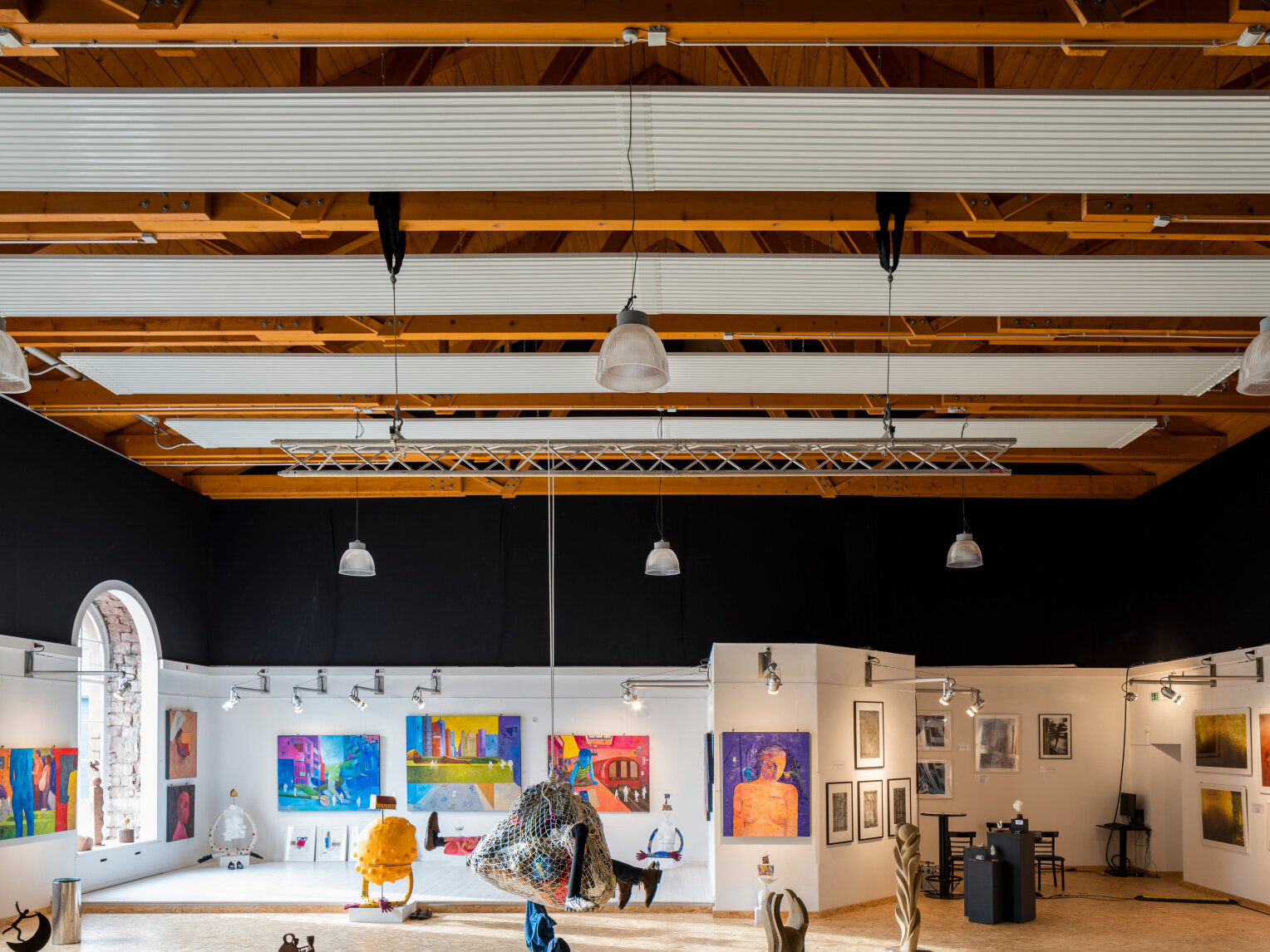 Reference Zehnder ZFP Heating and cooling ceilings 