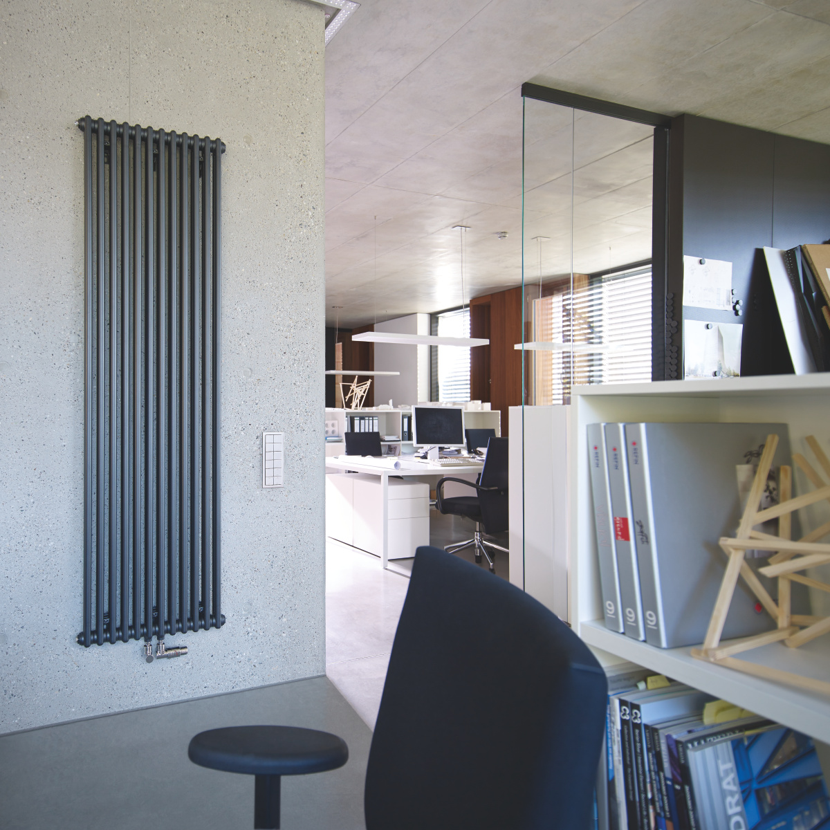 Rendering Zehnder Charleston Decorative radiator Front view