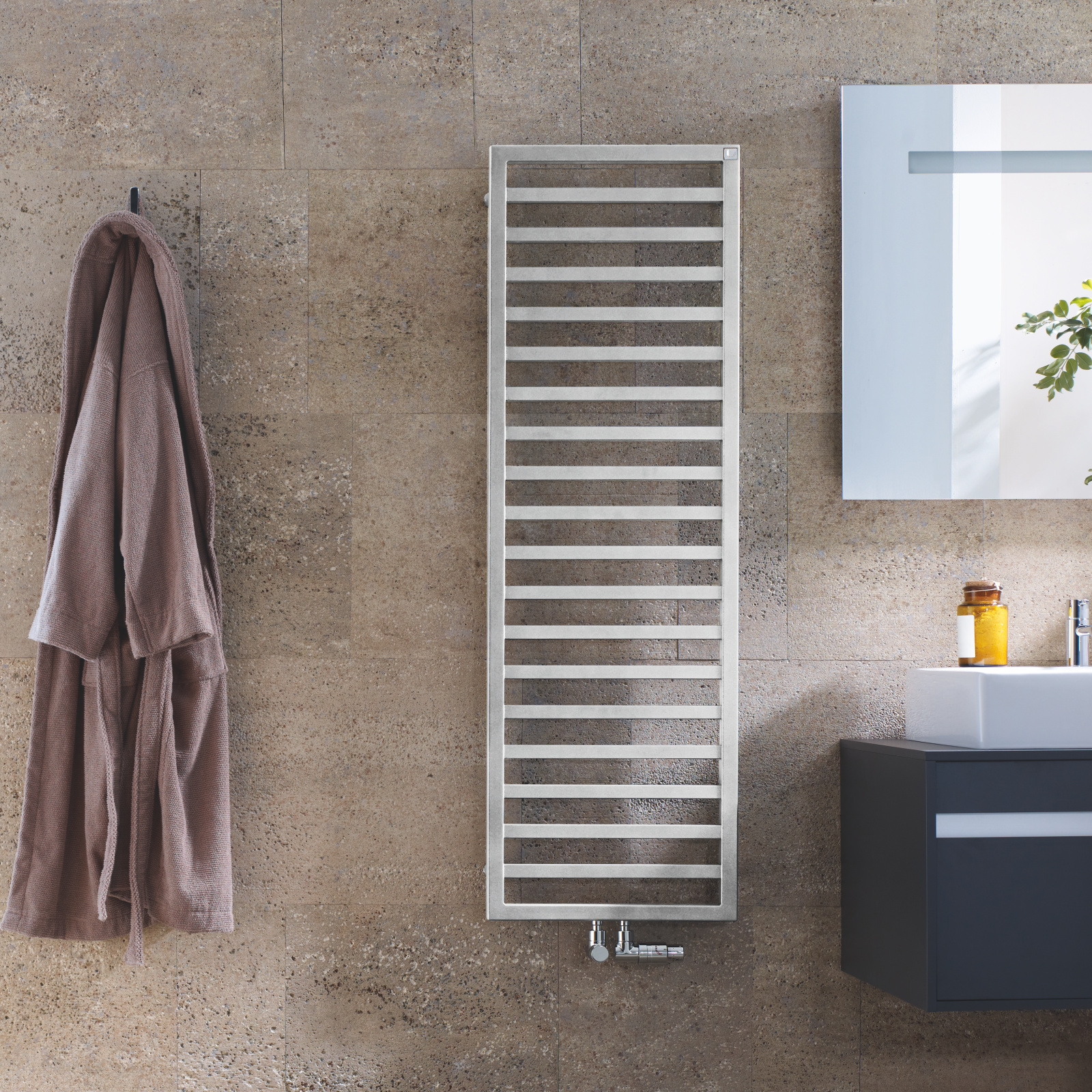 Rendering Zehnder Quaro - MX Decorative radiator Front view