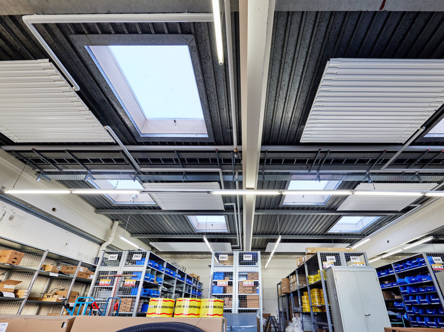 workshop, production hall, hall, chain assembly