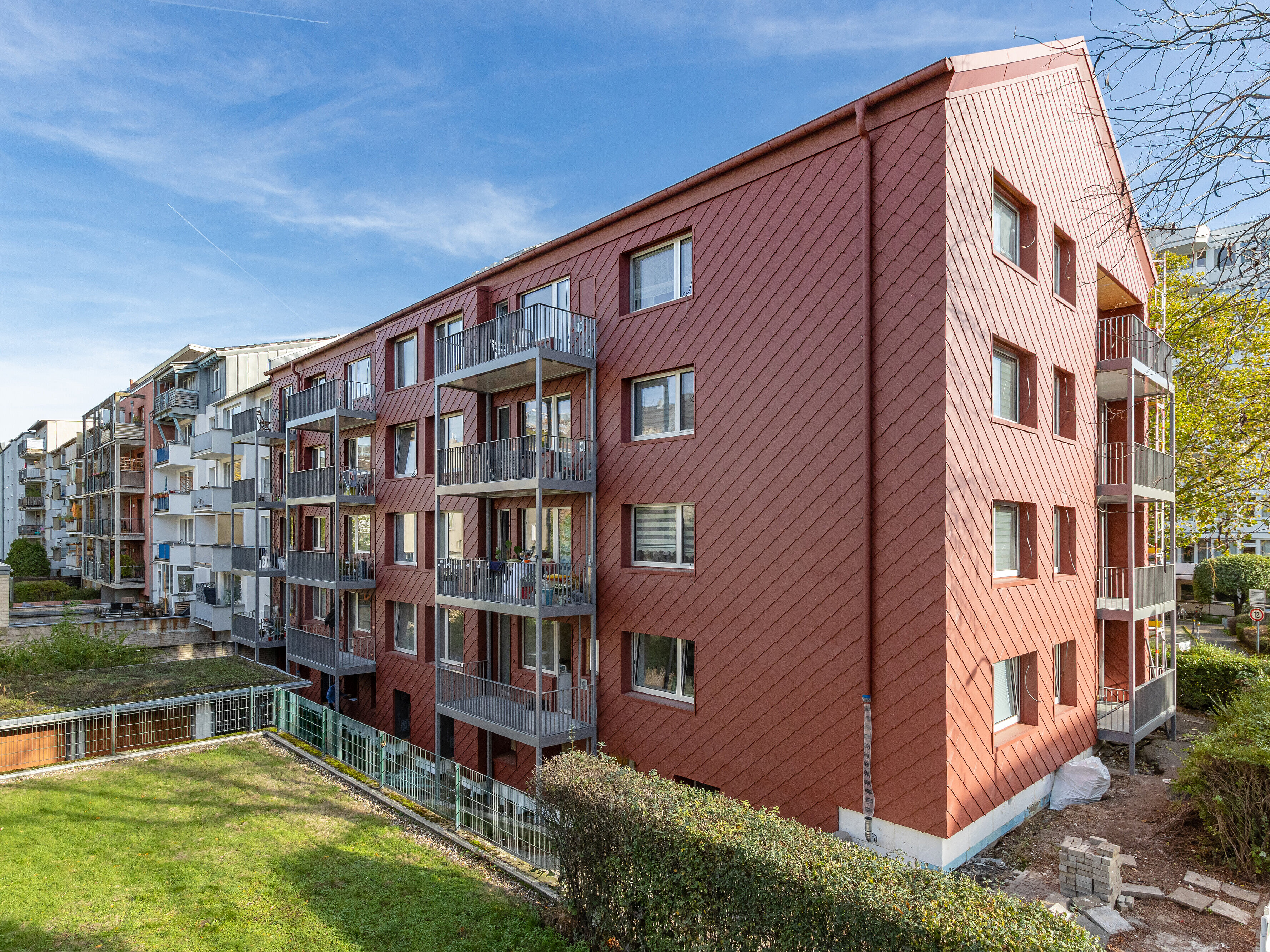 Mehrfamilienhaus mit Zehnder ComfoAir Fit 100